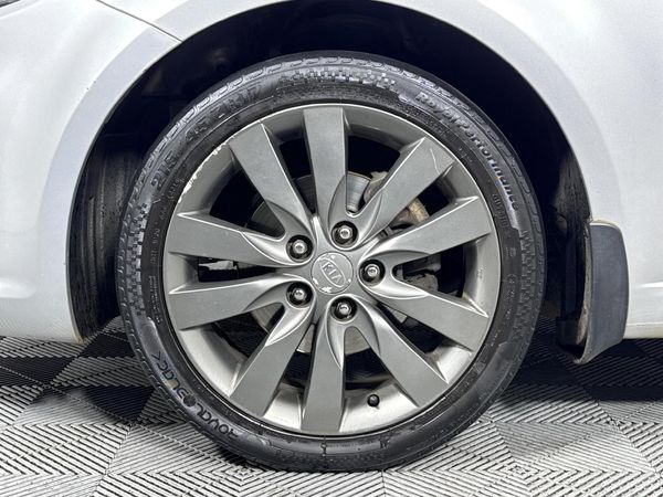 2011-Kia-Cerato-20-Koup image:3