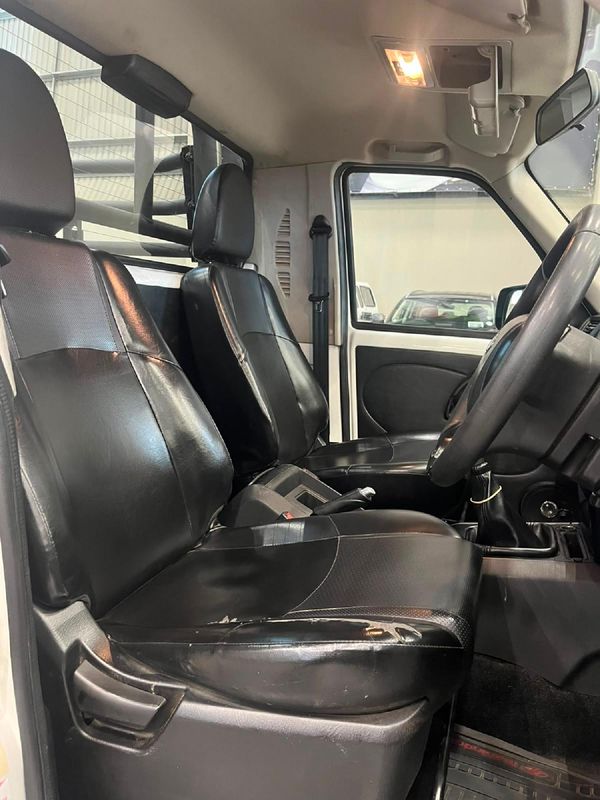 2023-Mahindra-Pik-Up-22-mHawk-S4-4x4-Single-Cab image:11