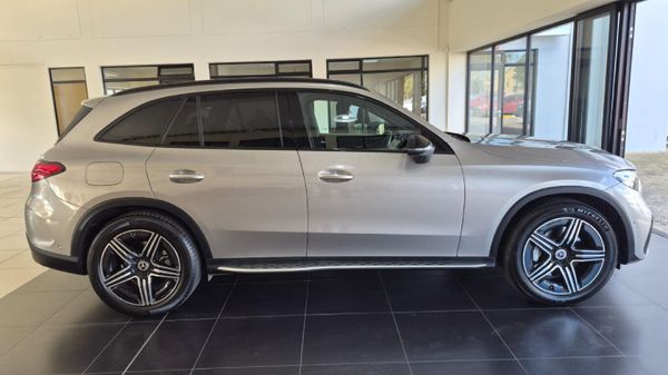 2023-Mercedes-Benz-GLC-300D-4Matic image:6