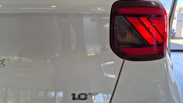 2022-Hyundai-Venue-10-TGDI-Motion image:15