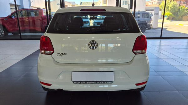 2019-Volkswagen-Polo-Vivo-16-Highline-5-dr image:4