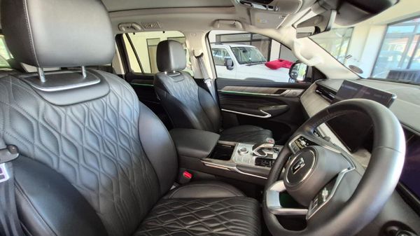 2025-GWM-Tank-500-20T-Ultra-Luxury-Hybrid-4x4-Auto image:10