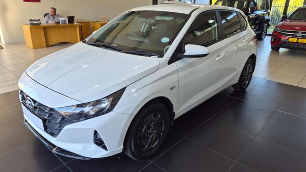 2023-Hyundai-i20-12-Motion image:1