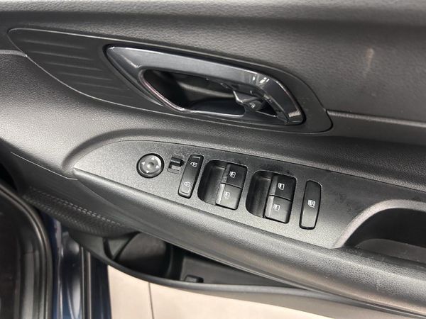 2022-Hyundai-i20-12-Motion image:13