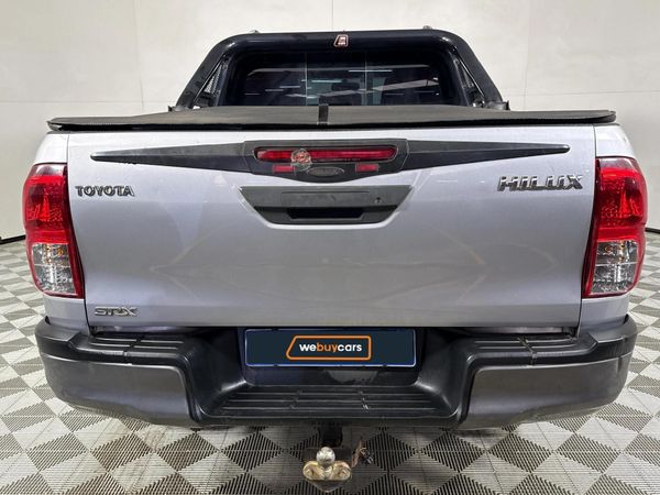 2018-Toyota-Hilux-24-GD-6-Raised-Body-SRX-Double-Cab image:13