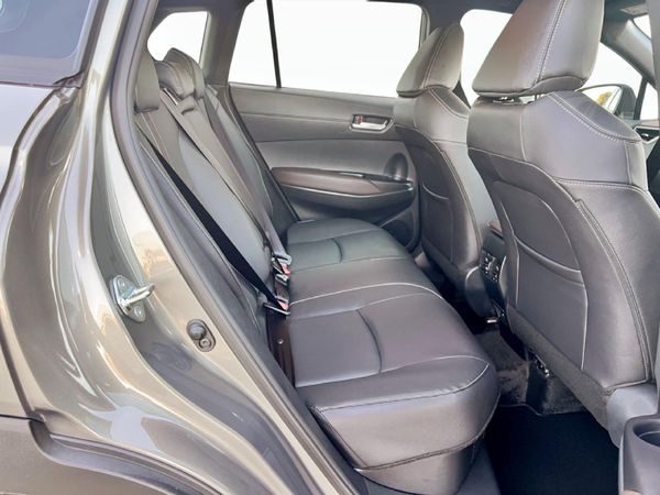 2026-Toyota-Corolla-Cross-18-XR-Hybrid image:10