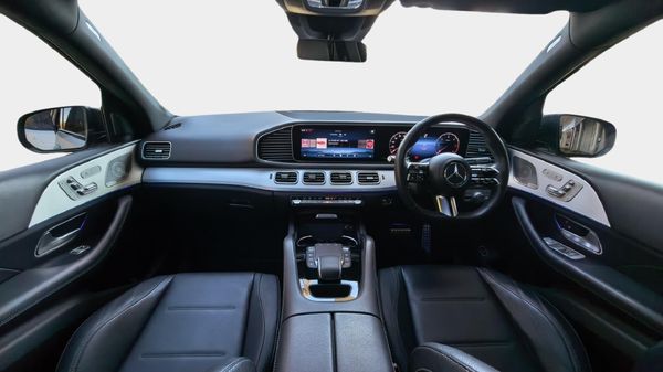 2024-Mercedes-Benz-GLE-450d-4Matic image:11
