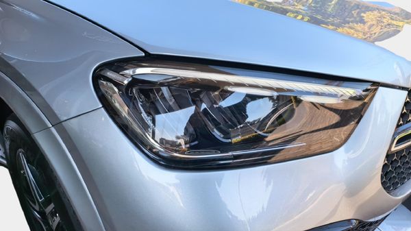 2024-Mercedes-Benz-GLE-450d-4Matic image:17
