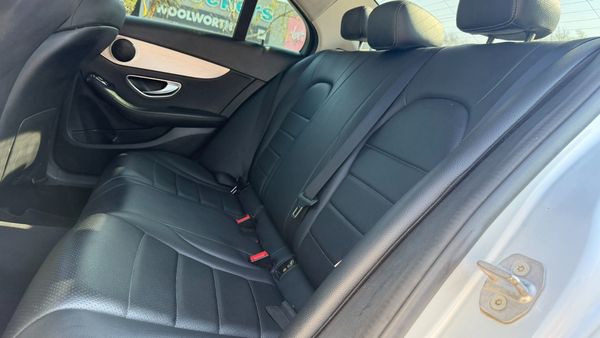 2016-Mercedes-Benz-C-Class-C-180-Auto image:14