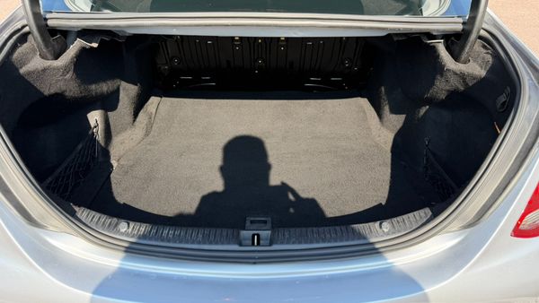 2016-Mercedes-Benz-C-Class-C-180-Auto image:16