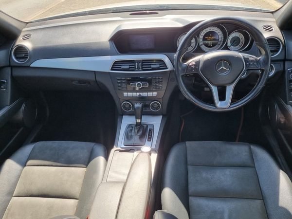 2014-Mercedes-Benz-C-Class-C-300-Avantgarde-Auto image:3