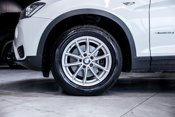 2016-BMW-X3-xDrive20d-Auto image:11