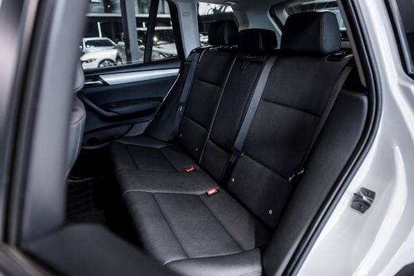 2016-BMW-X3-xDrive20d-Auto image:15
