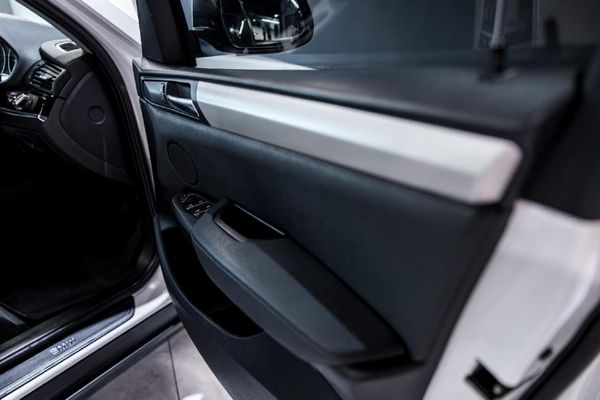 2016-BMW-X3-xDrive20d-Auto image:21