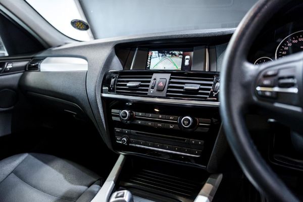 2016-BMW-X3-xDrive20d-Auto image:25