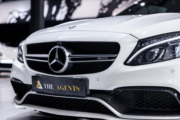 2017-Mercedes-AMG-C-Class-AMG-Coupe-C63-S image:10