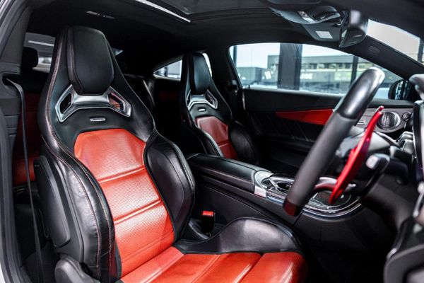 2017-Mercedes-AMG-C-Class-AMG-Coupe-C63-S image:20