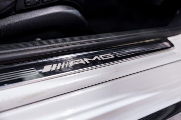 2017-Mercedes-AMG-C-Class-AMG-Coupe-C63-S image:25