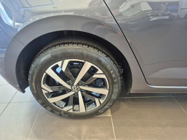 2026-Volkswagen-Polo-10-TSI-Life image:4