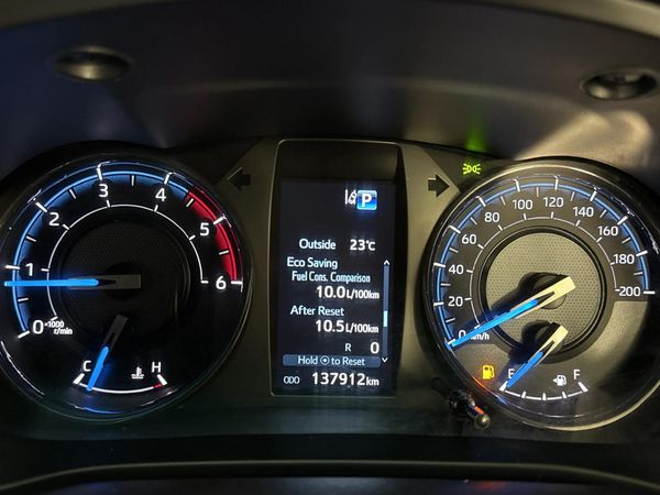 2023-Toyota-Hilux-28-GD-6-Raised-Body-Legend-4x4-Auto-Double-Cab image:2