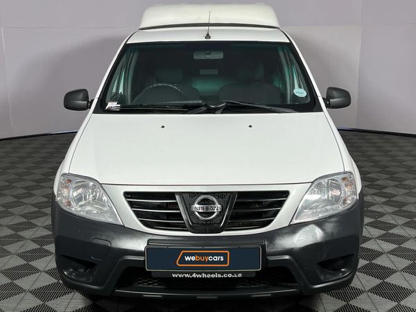 2023-Nissan-NP200-16 image:11