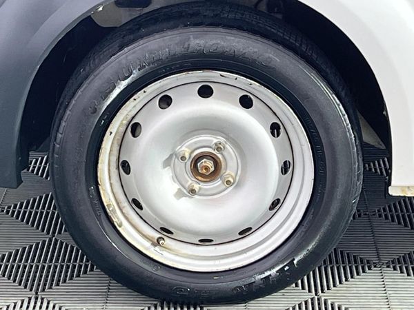 2023-Nissan-NP200-16 image:2