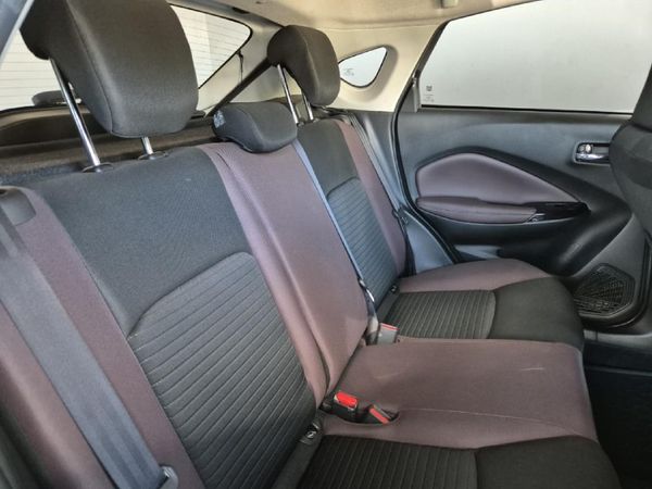 2025-Toyota-Starlet-Cross-15XR-Auto image:15