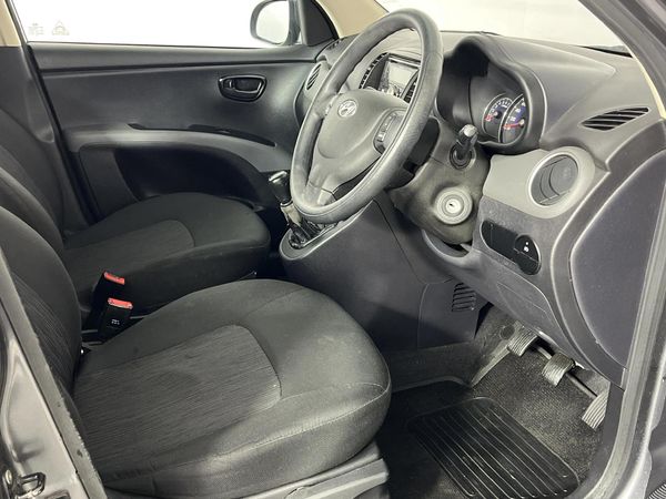 2014-Hyundai-i10-125-GLS-Fluid image:6