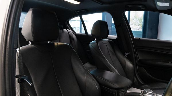 2019-BMW-1-Series-M140i-5-dr-Edition-Shadow-Auto image:13