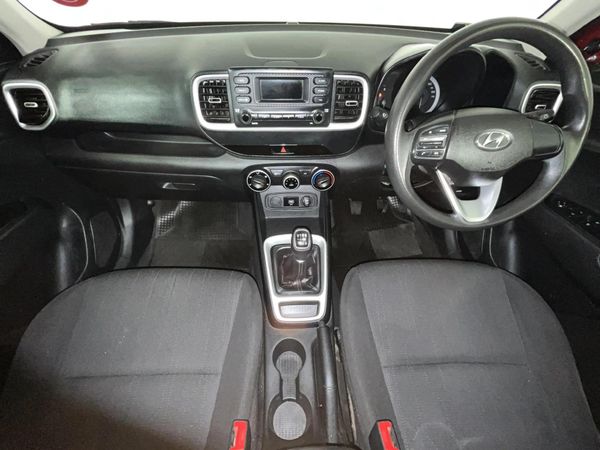 2020-Hyundai-Venue-10-TGDI-Motion image:1