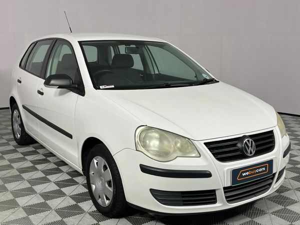 2005-Volkswagen-Polo-14-Trendline image:11