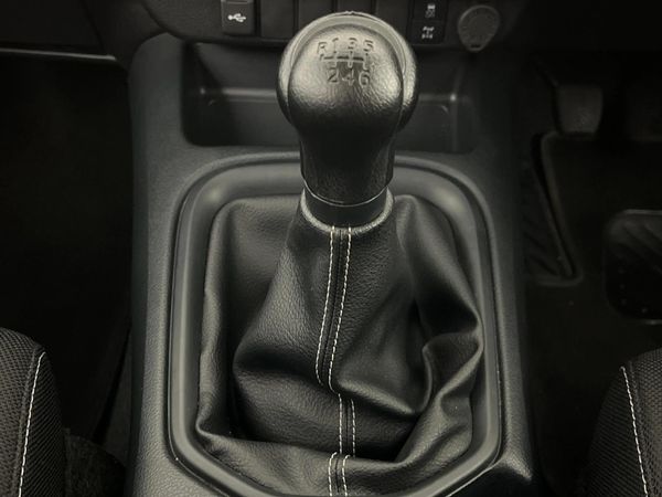 2024-Toyota-Hilux-24-GD-6-Raised-Body-Raider-Double-Cab image:10