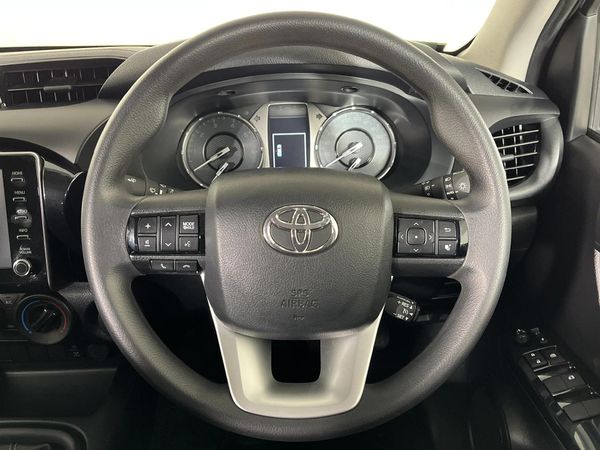 2024-Toyota-Hilux-24-GD-6-Raised-Body-Raider-Double-Cab image:11