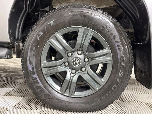 2024-Toyota-Hilux-24-GD-6-Raised-Body-Raider-Double-Cab image:6