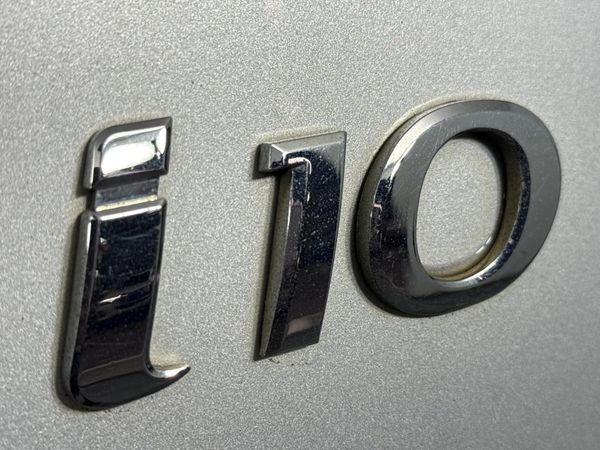2011-Hyundai-i10-11-GLS image:10