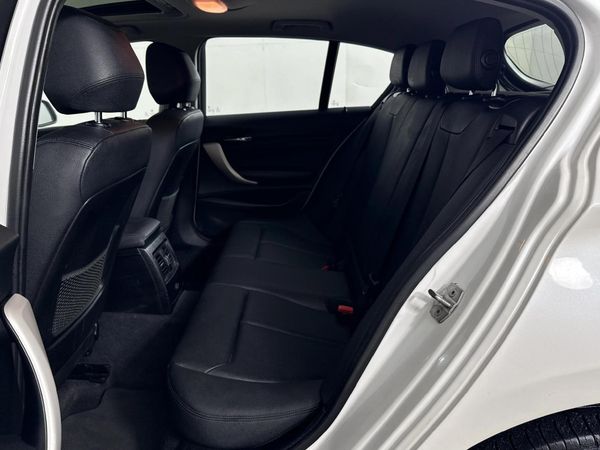 2015-BMW-1-Series-120i-5-dr-Urban-Line-Auto image:3