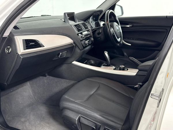 2015-BMW-1-Series-120i-5-dr-Urban-Line-Auto image:7