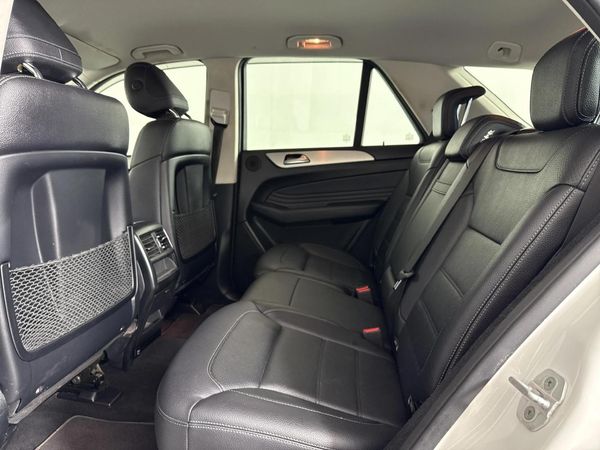 2016-Mercedes-Benz-GLE-350d-4Matic image:3