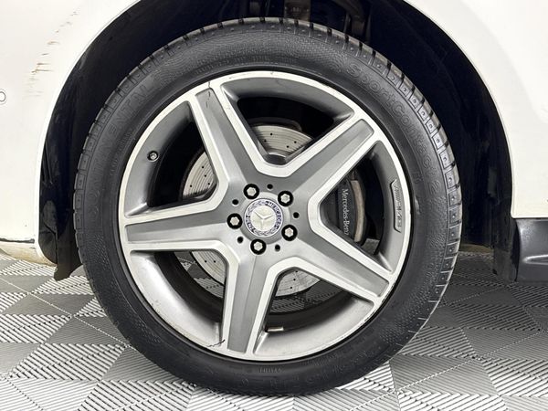 2016-Mercedes-Benz-GLE-350d-4Matic image:4