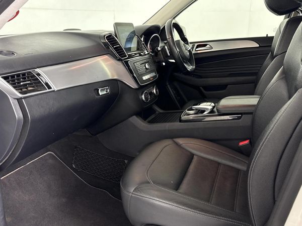 2016-Mercedes-Benz-GLE-350d-4Matic image:8