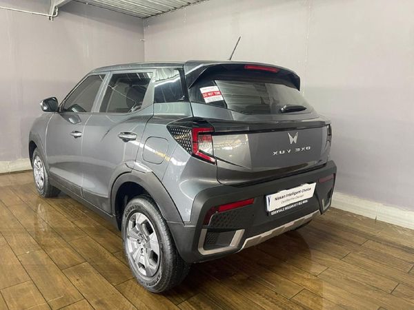 2025-Mahindra-XUV-3XO-12T-MX2-Auto image:6