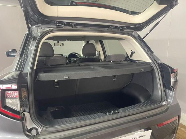 2025-Mahindra-XUV-3XO-12T-MX2-Auto image:8