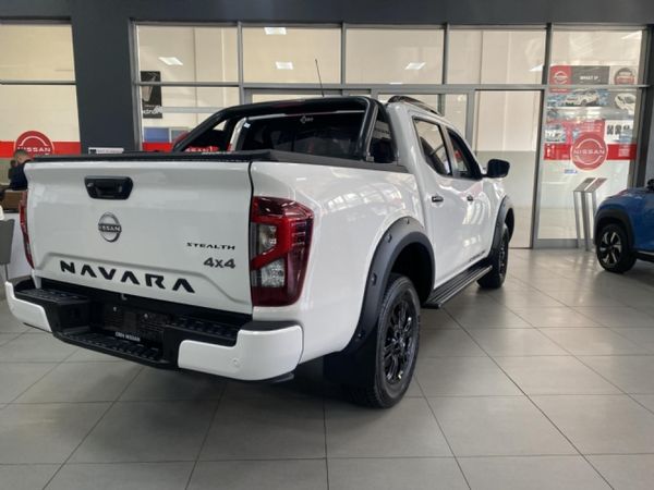 2026-Nissan-Navara-25DDTi-Stealth-4x4-Auto image:4