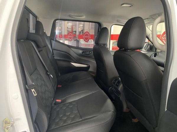 2026-Nissan-Navara-25DDTi-Stealth-4x4-Auto image:7