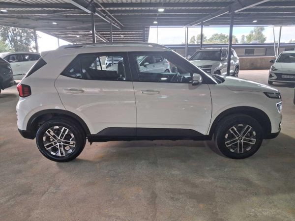 2024-Hyundai-Venue-10-TGDI-Fluid-DCT image:1
