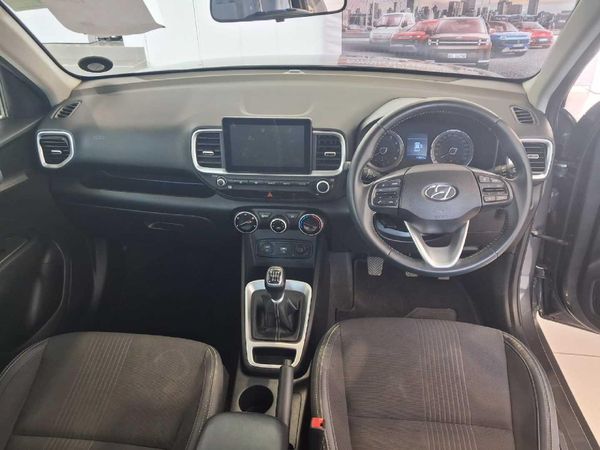 2024-Hyundai-Venue-10-TGDI-Fluid image:13