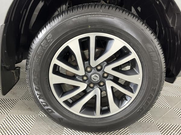 2018-Nissan-Navara-23D-SE-Auto-Double-Cab image:5