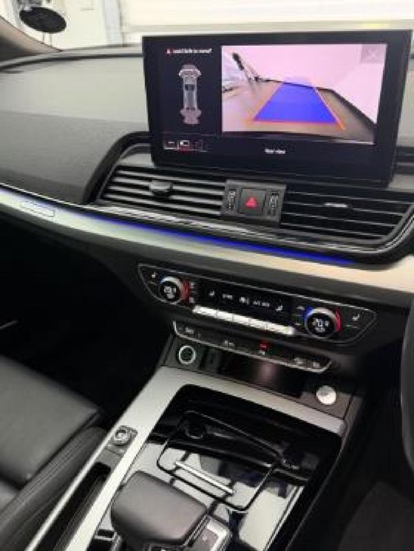 2021-Audi-Q5-quattro-Auto-40-TDI image:11
