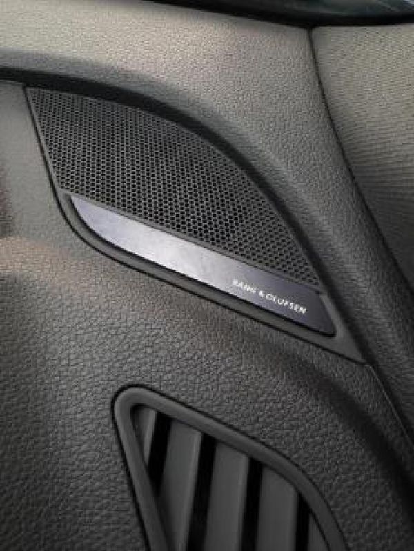2021-Audi-Q5-quattro-Auto-40-TDI image:12