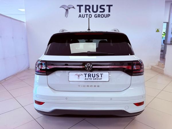 2023-Volkswagen-T-Cross-15-TSI-R-Line-Auto image:4